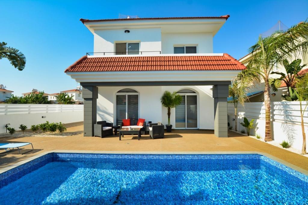 Villa Mario - 2Min Walk From Kapparis Beach Paralimni Luaran gambar