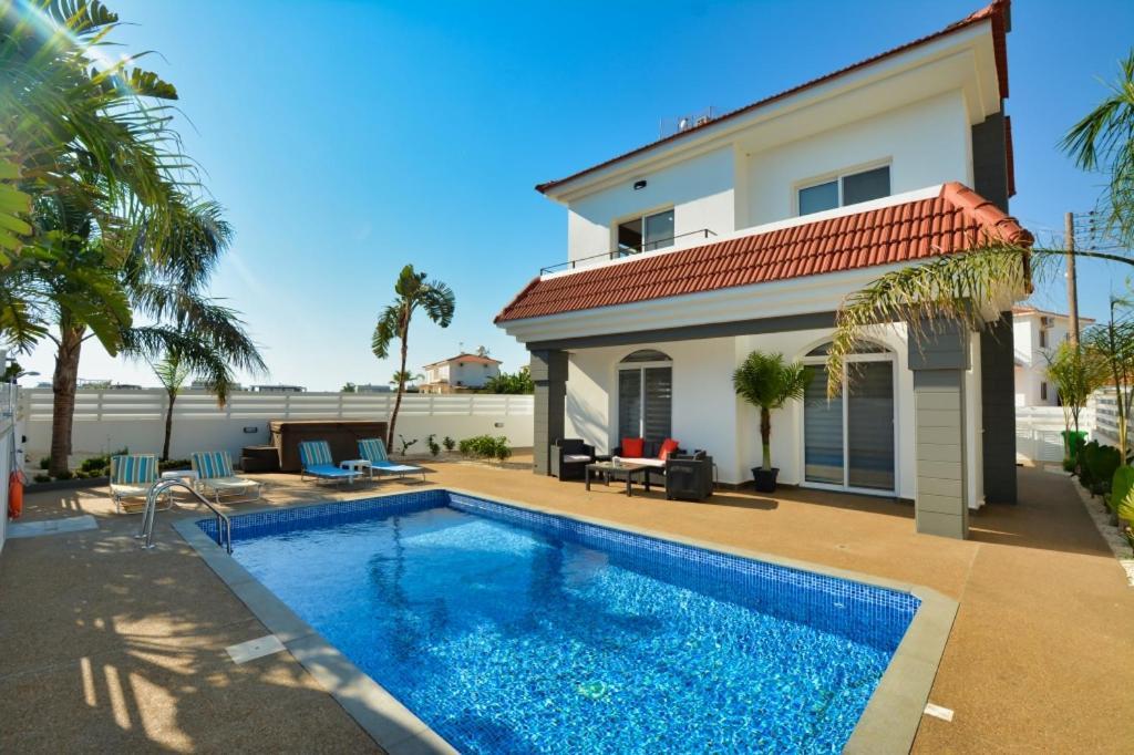Villa Mario - 2Min Walk From Kapparis Beach Paralimni Luaran gambar