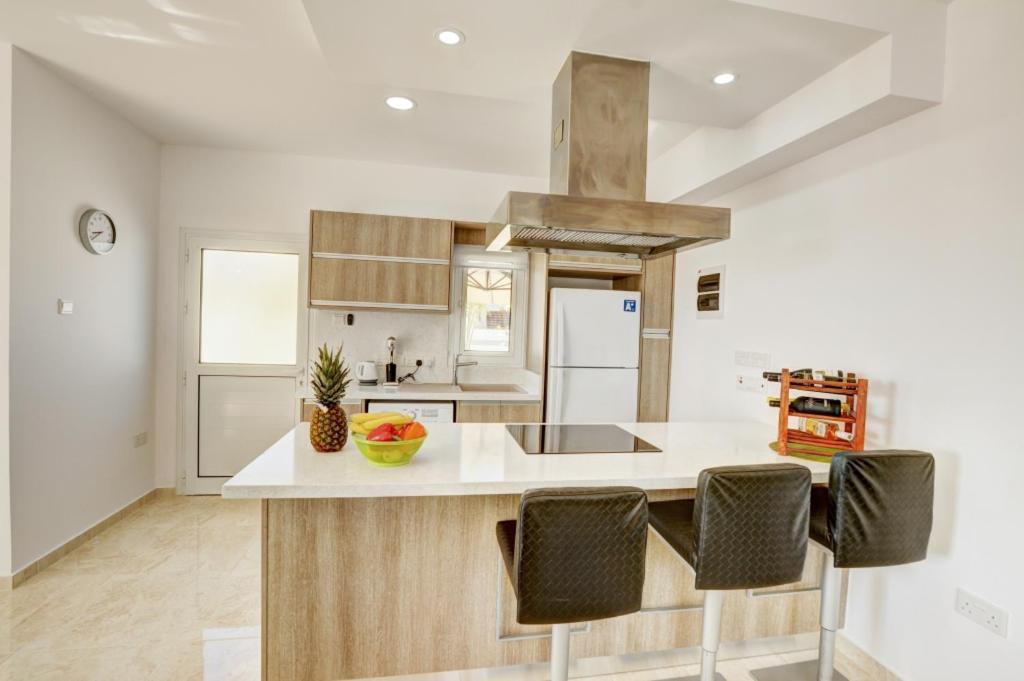 Villa Mario - 2Min Walk From Kapparis Beach Paralimni Luaran gambar